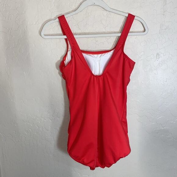 Lands end red full coverage one piece swimsuit - Picture 4 of 8